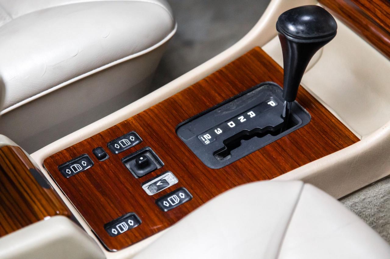 1989 Mercedes - Benz 420 SEL