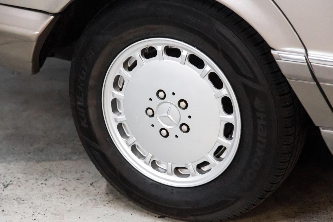 1989 Mercedes - Benz 420 SEL