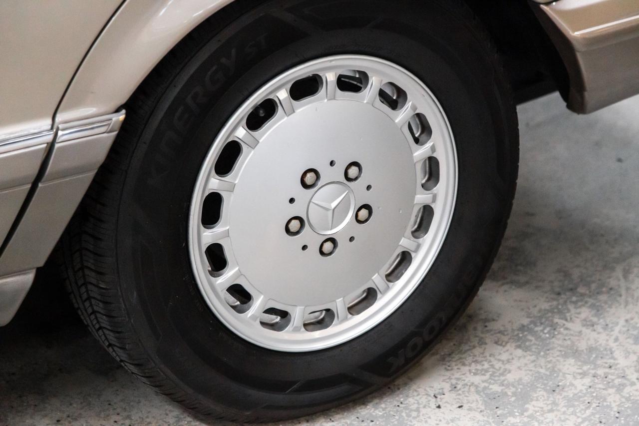 1989 Mercedes - Benz 420 SEL