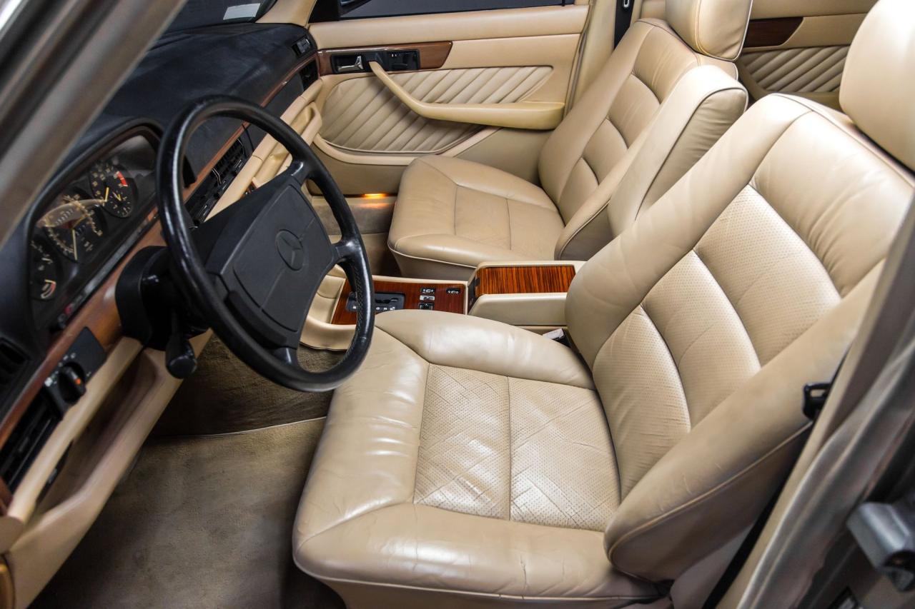 1989 Mercedes - Benz 420 SEL