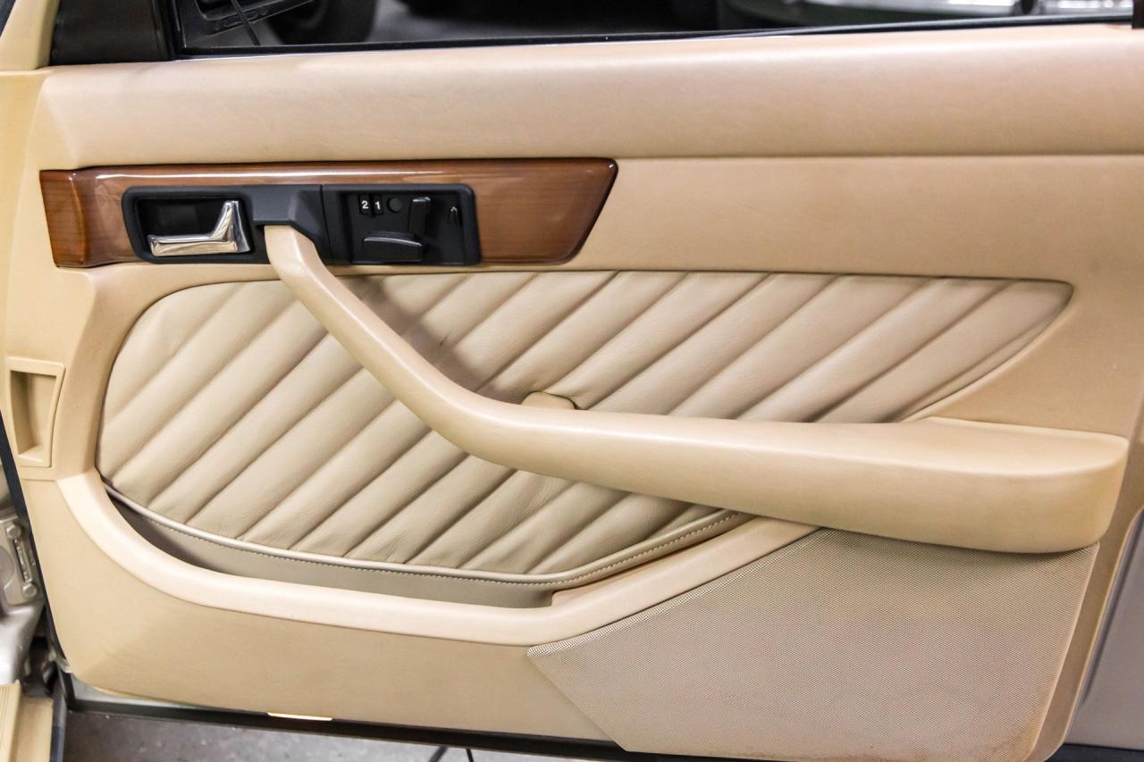 1989 Mercedes - Benz 420 SEL