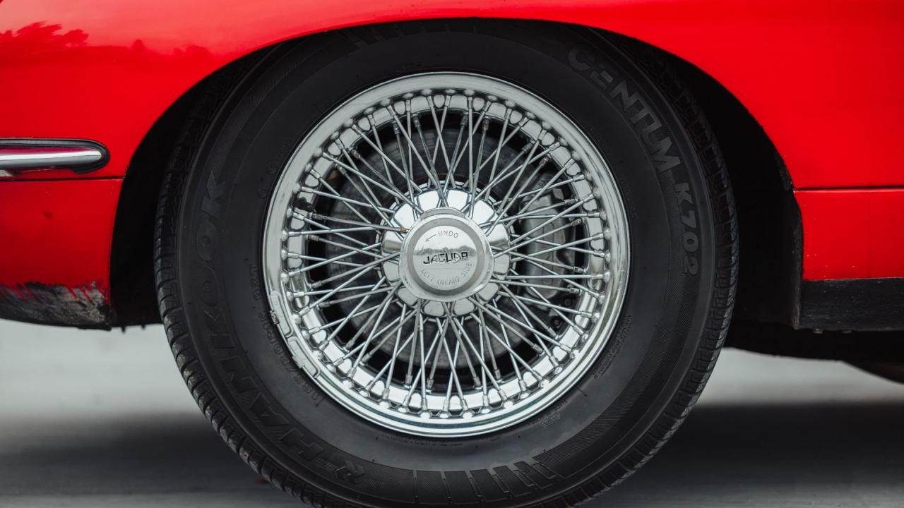 1969 Jaguar E-Type Series 2 4.2 Fixed Head Coupe