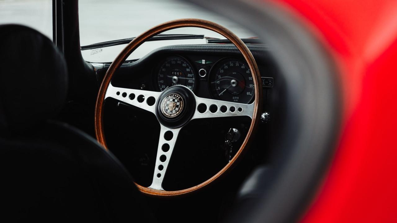 1969 Jaguar E-Type Series 2 4.2 Fixed Head Coupe