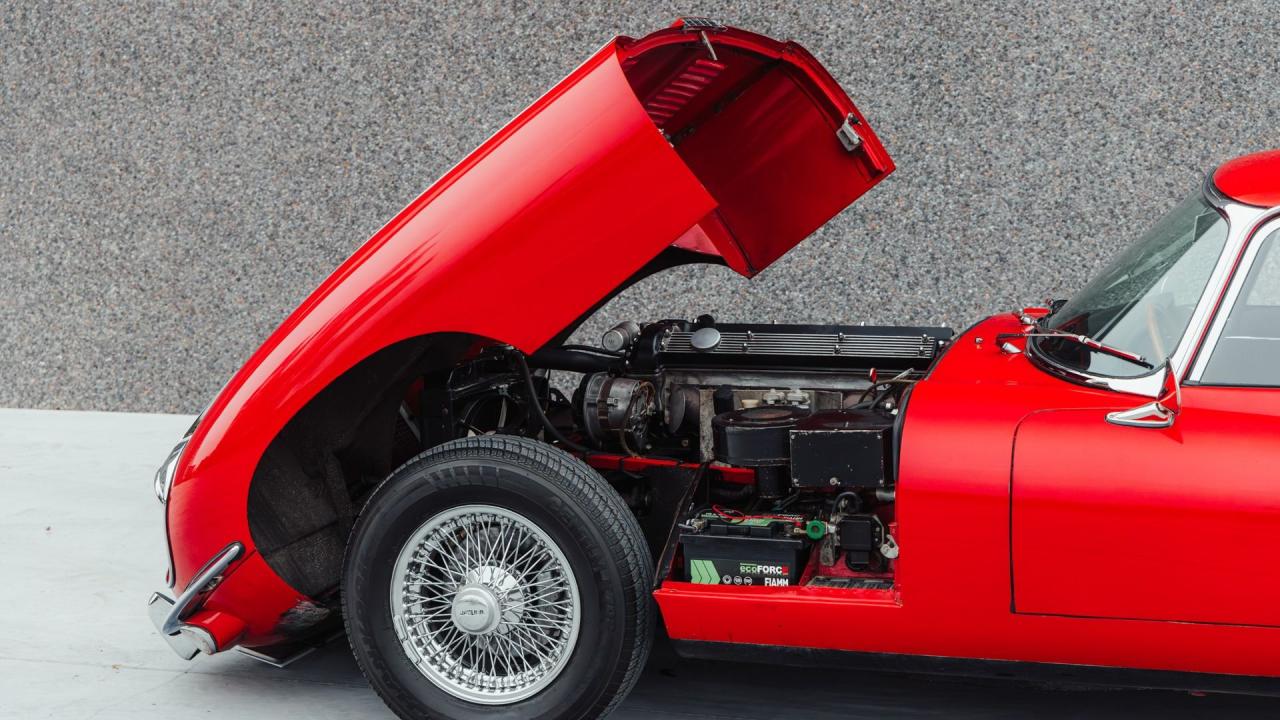 1969 Jaguar E-Type Series 2 4.2 Fixed Head Coupe