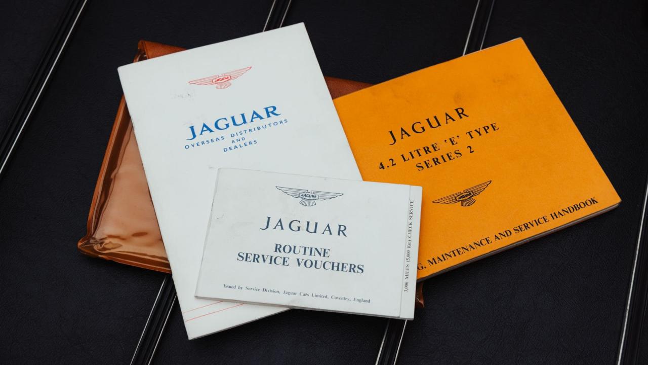 1969 Jaguar E-Type Series 2 4.2 Fixed Head Coupe