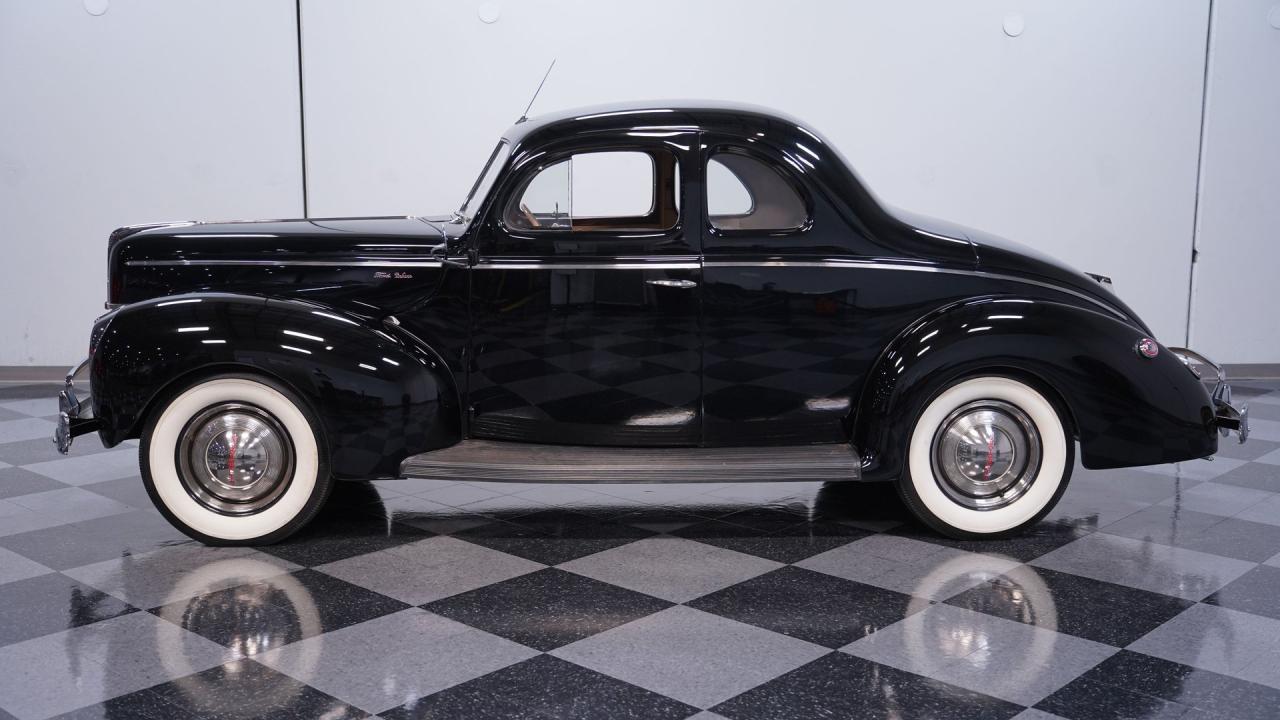 1940 Ford Deluxe Coupe