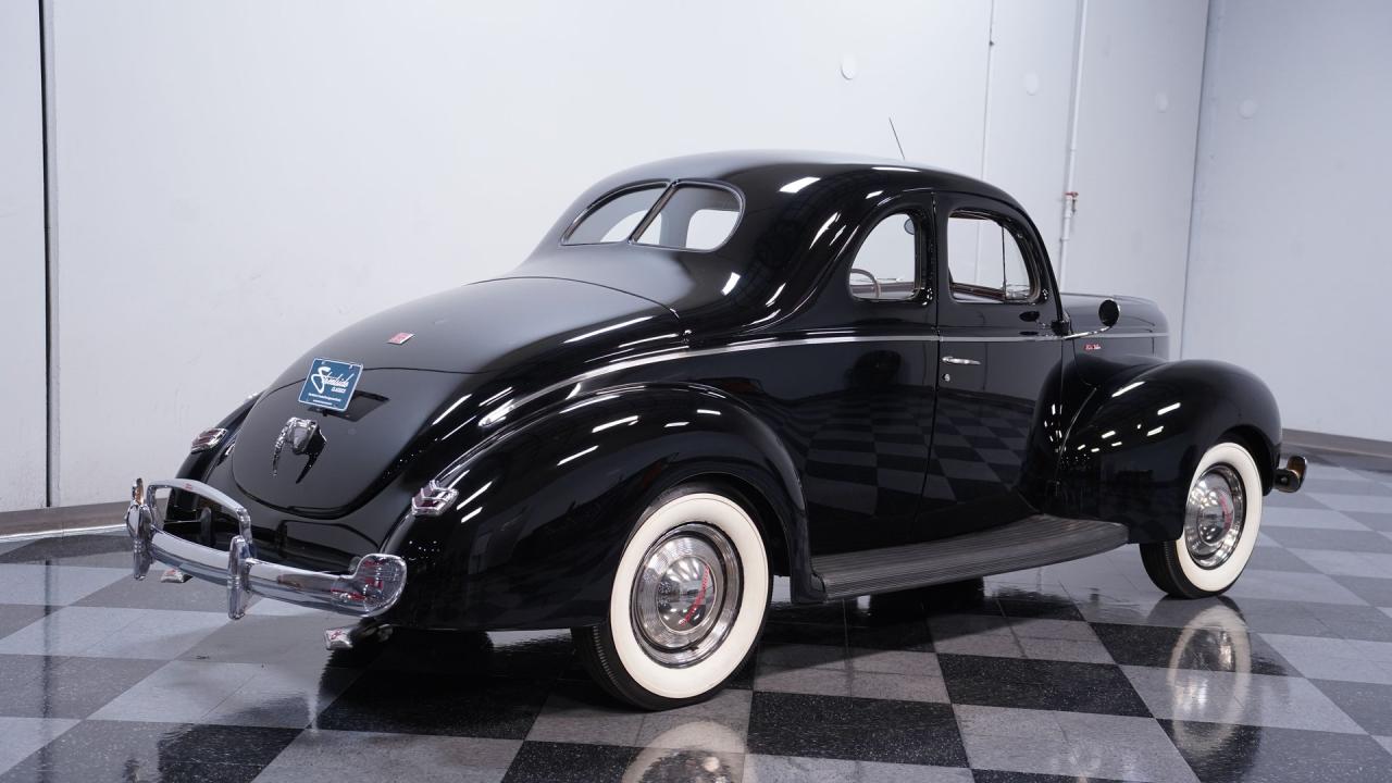 1940 Ford Deluxe Coupe