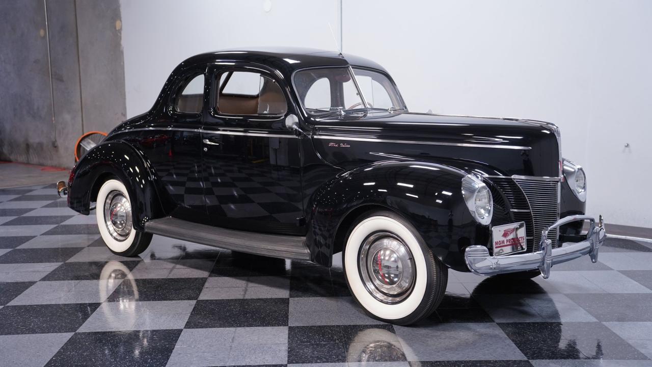 1940 Ford Deluxe Coupe