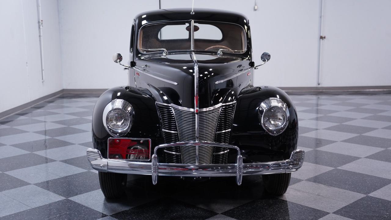 1940 Ford Deluxe Coupe