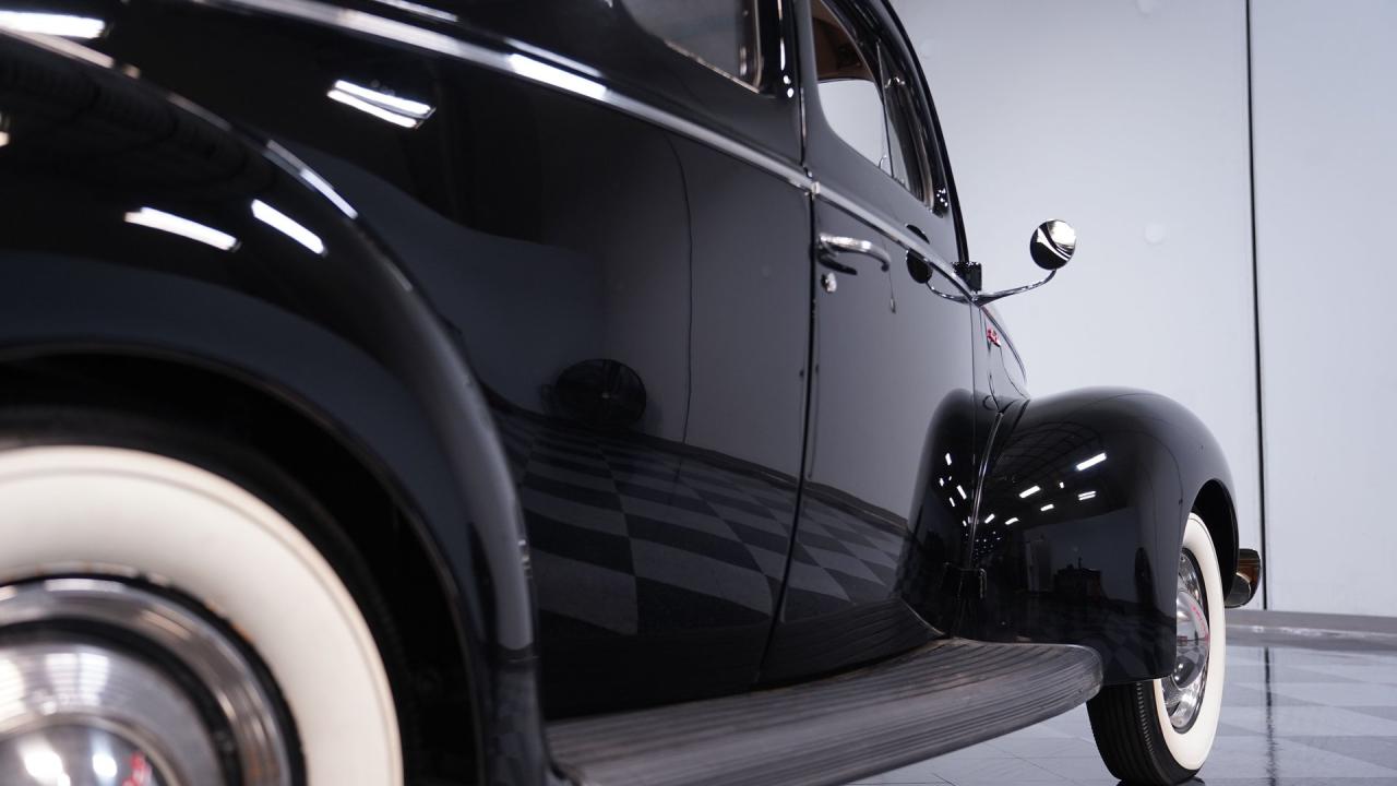 1940 Ford Deluxe Coupe