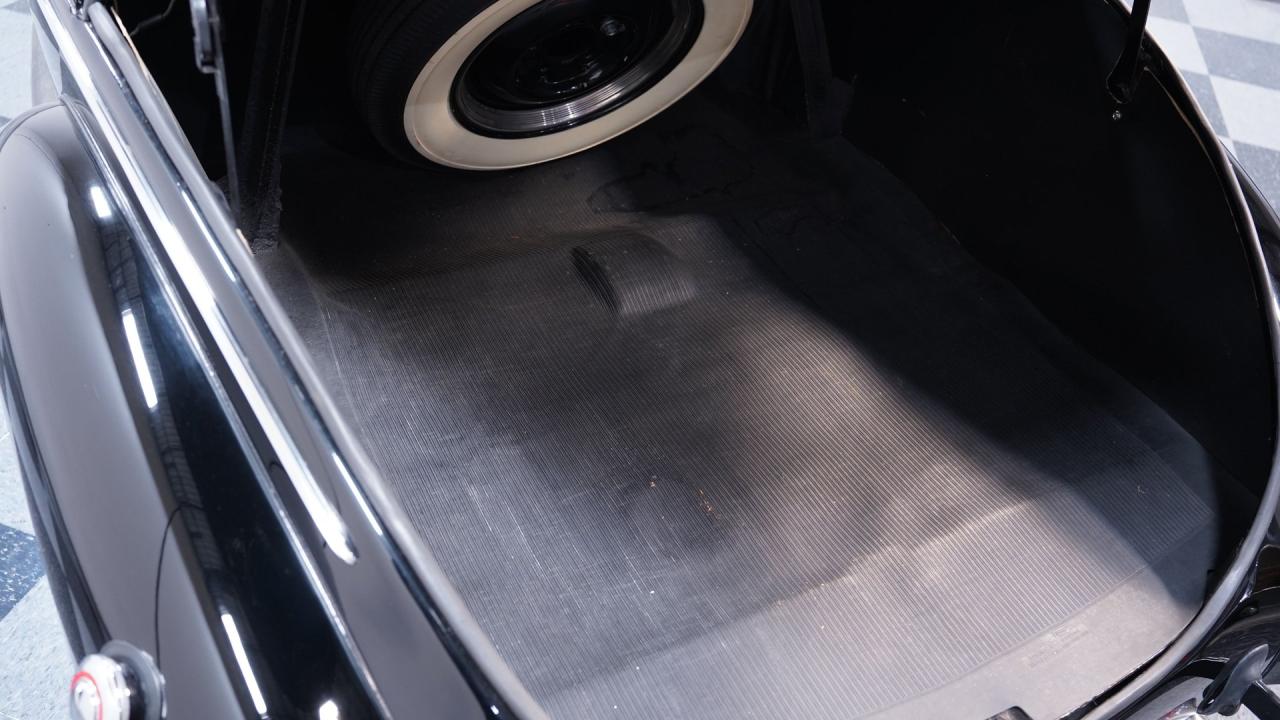 1940 Ford Deluxe Coupe