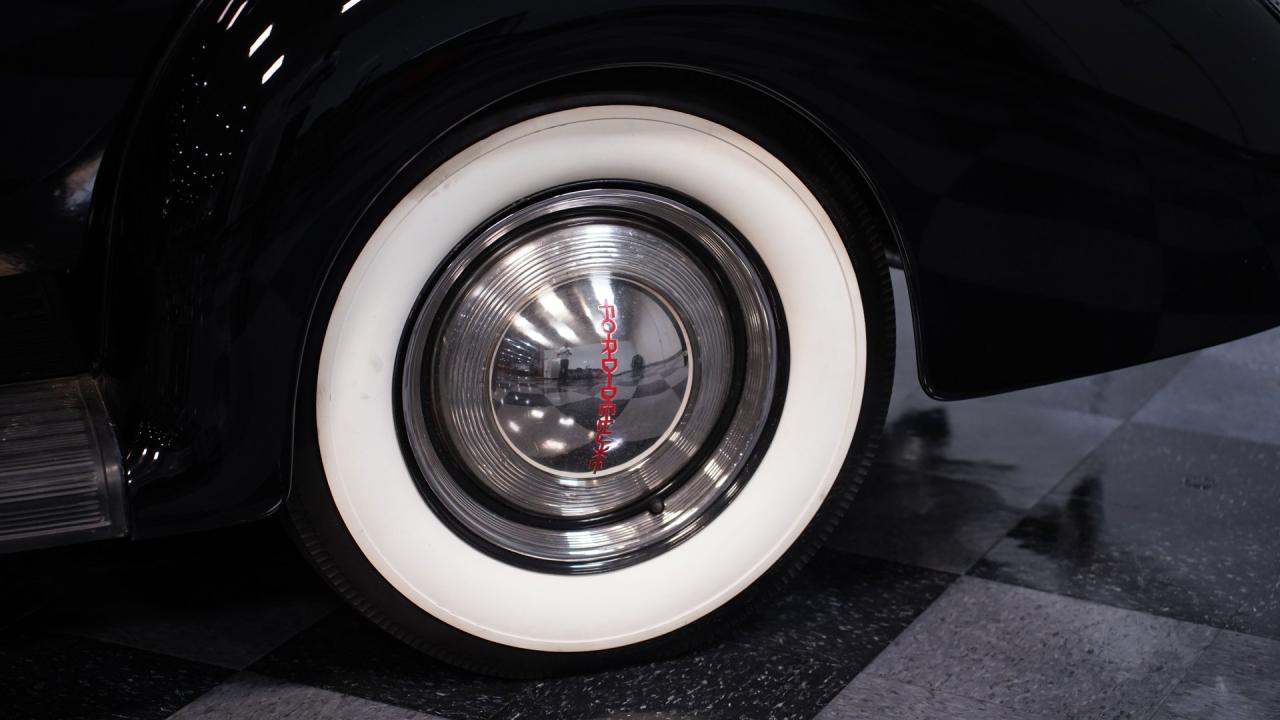 1940 Ford Deluxe Coupe