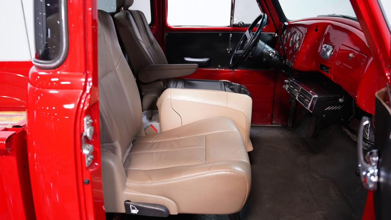 1954 GMC 100 5 Window