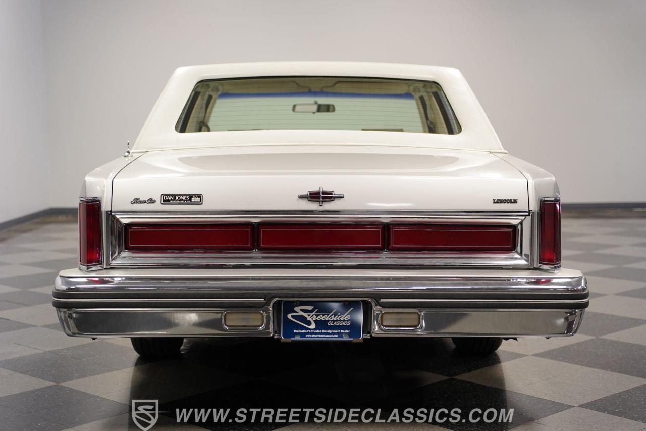 1984 Lincoln Town Car Signature Series