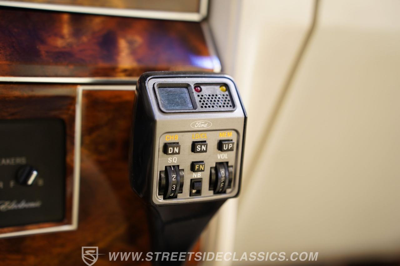 1984 Lincoln Town Car Signature Series