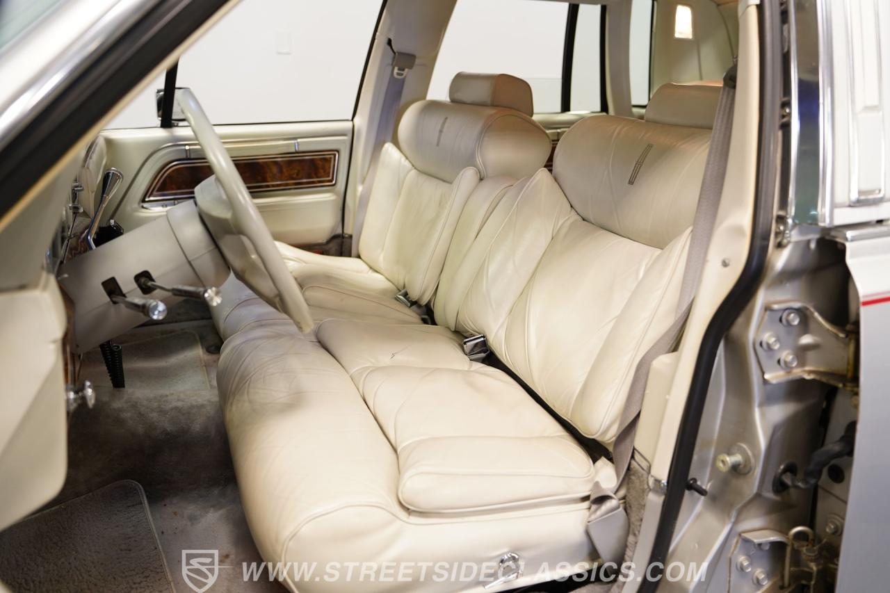 1984 Lincoln Town Car Signature Series