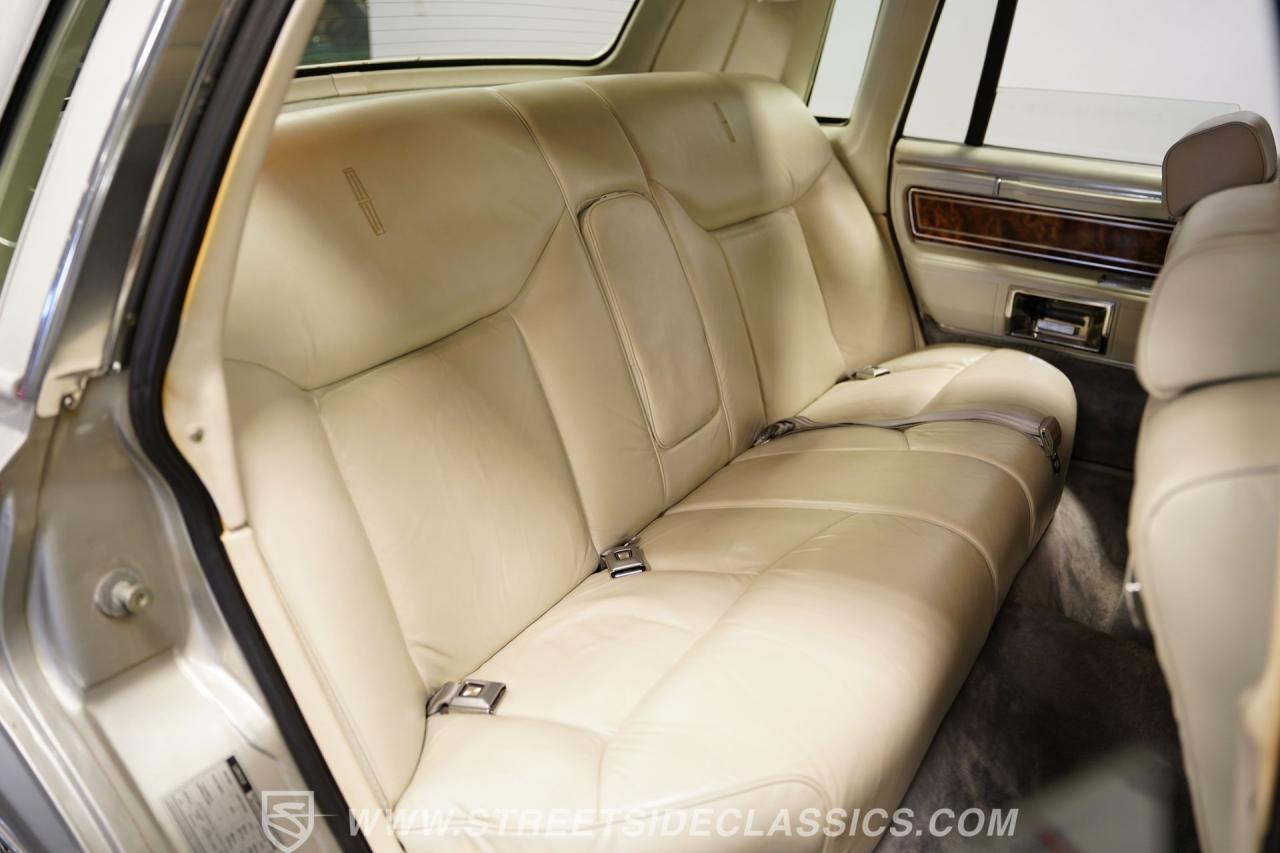 1984 Lincoln Town Car Signature Series