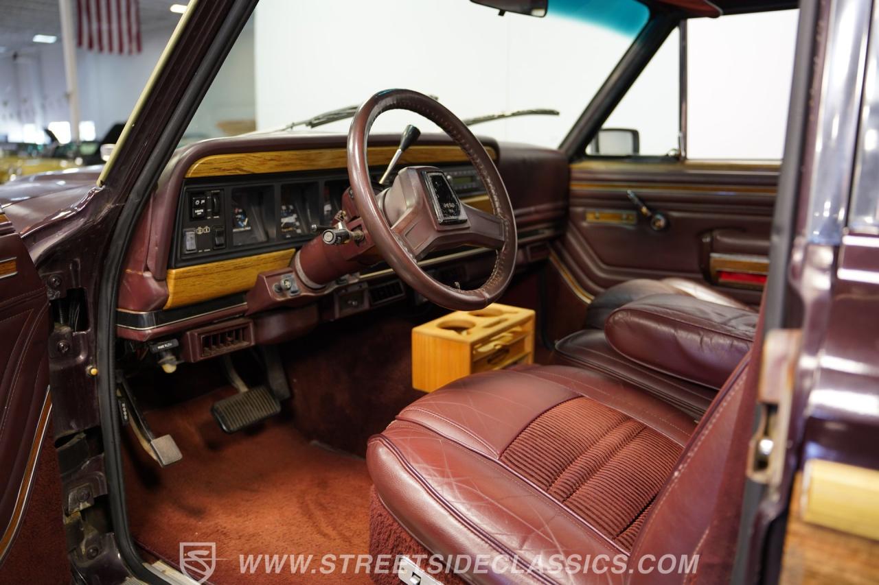 1989 Jeep Grand Wagoneer