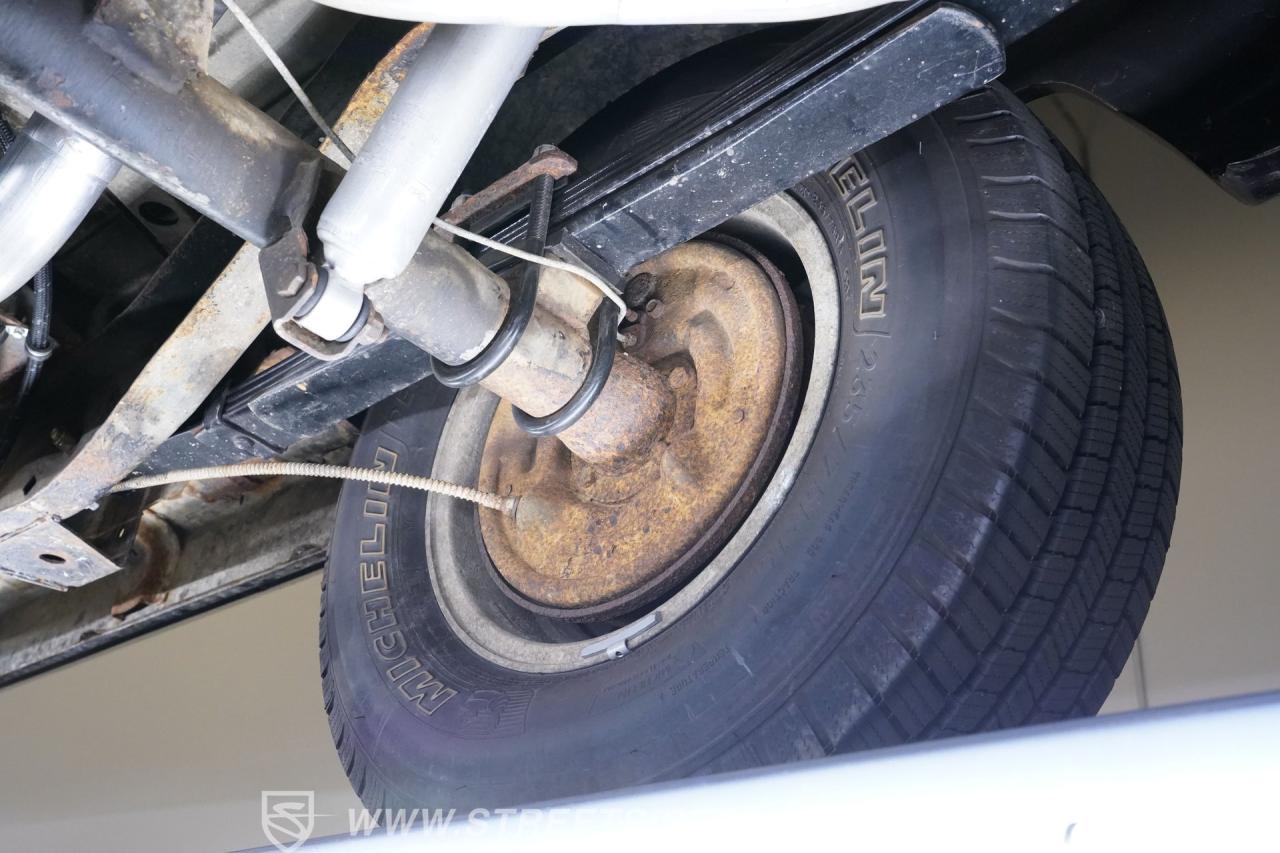 1989 Jeep Grand Wagoneer