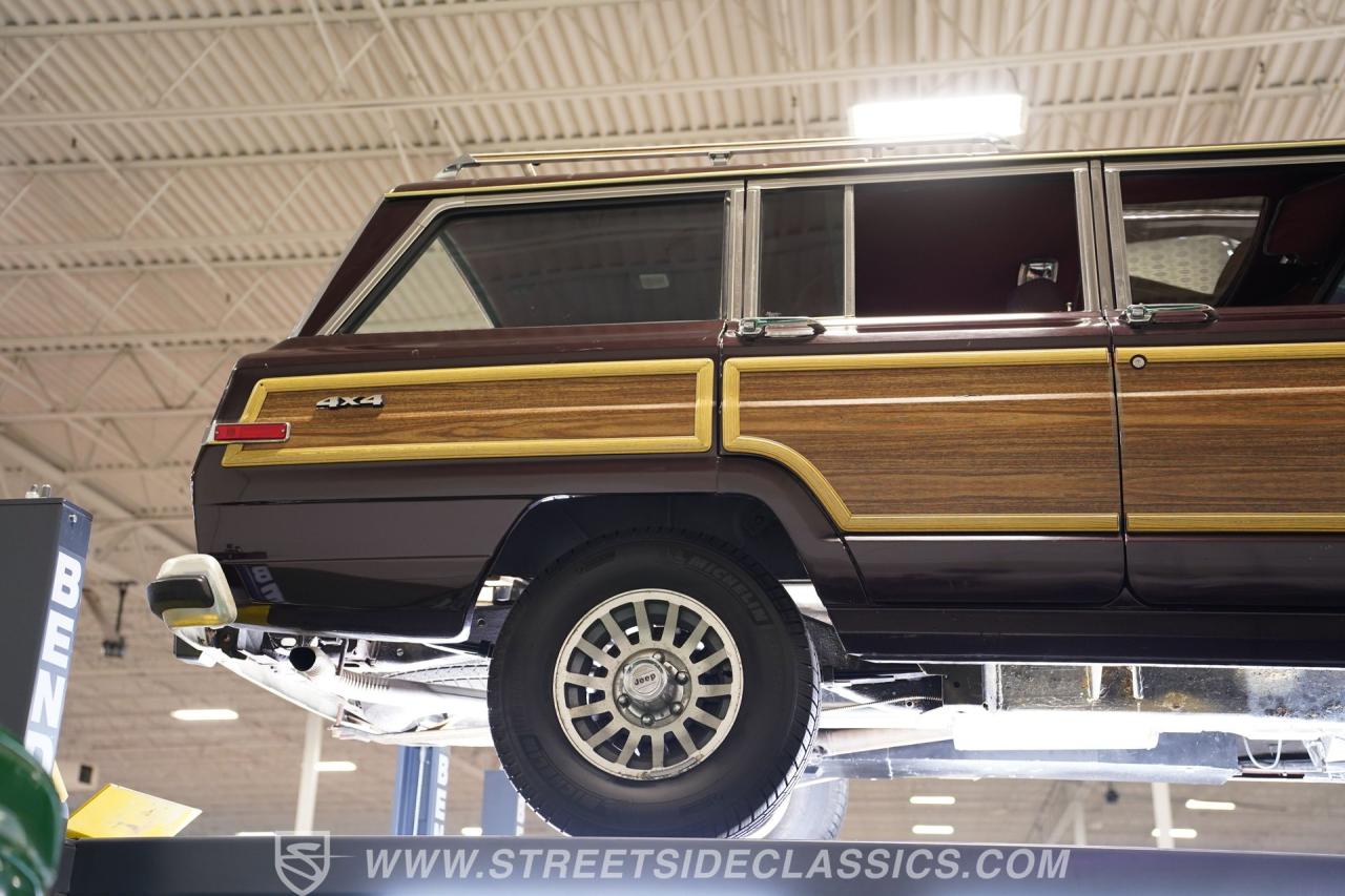 1989 Jeep Grand Wagoneer