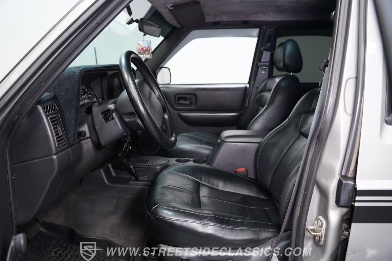 2000 Jeep Cherokee Sport 4X4