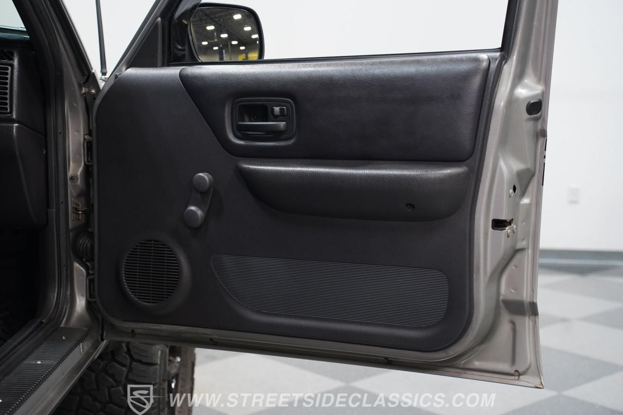 2000 Jeep Cherokee Sport 4X4