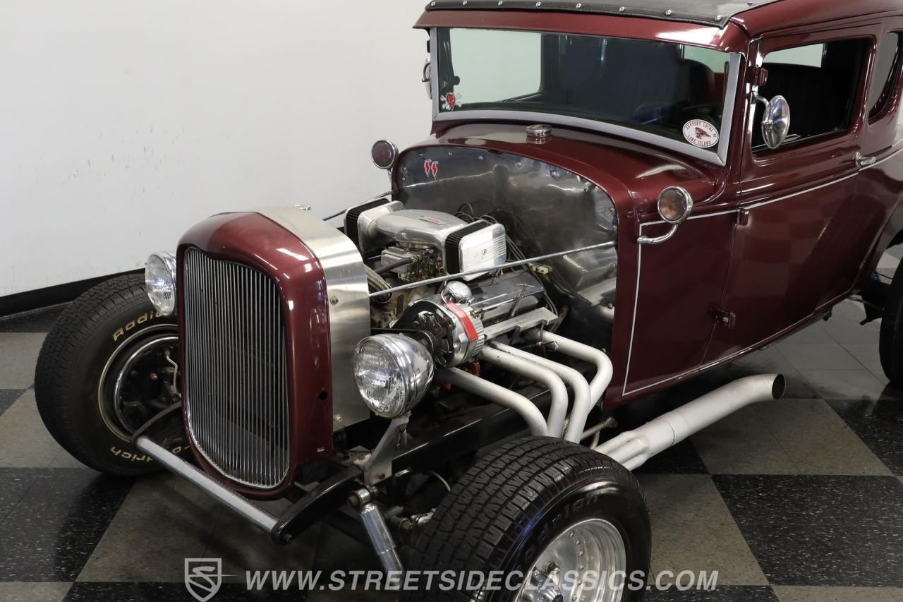 1931 Ford 5-Window Coupe