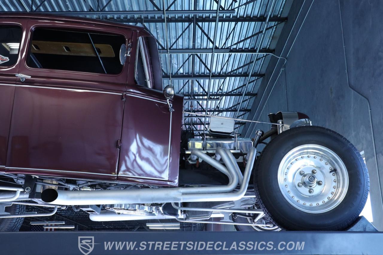 1931 Ford 5-Window Coupe