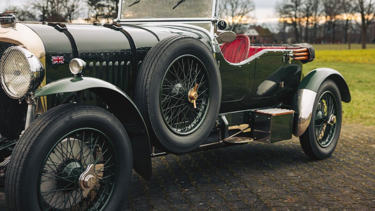 1928 Bentley 4 &frac12;-Litre Semi-Sports Four-Seat Open Tourer in the style of Park Ward