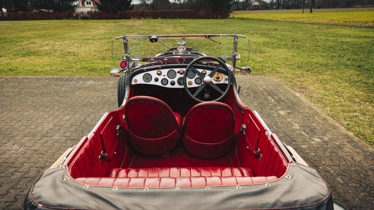 1928 Bentley 4 &frac12;-Litre Semi-Sports Four-Seat Open Tourer in the style of Park Ward