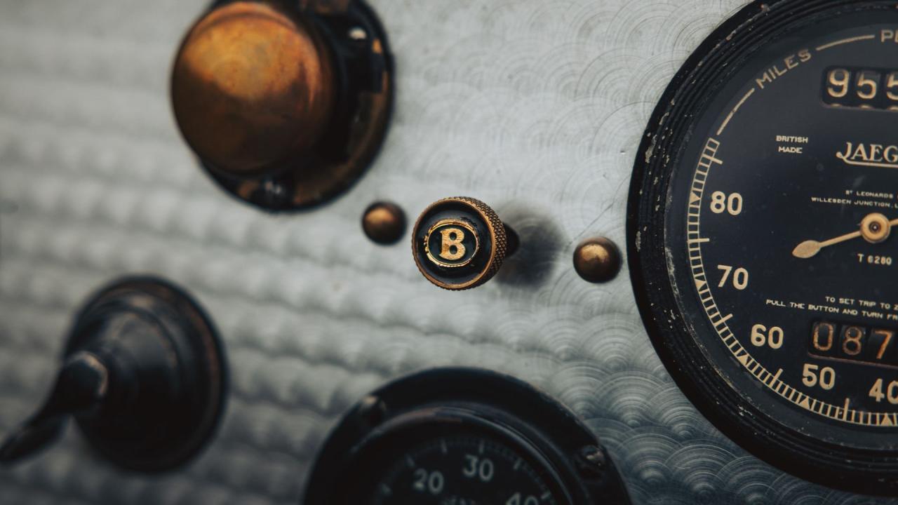1928 Bentley 4 &frac12;-Litre Semi-Sports Four-Seat Open Tourer in the style of Park Ward