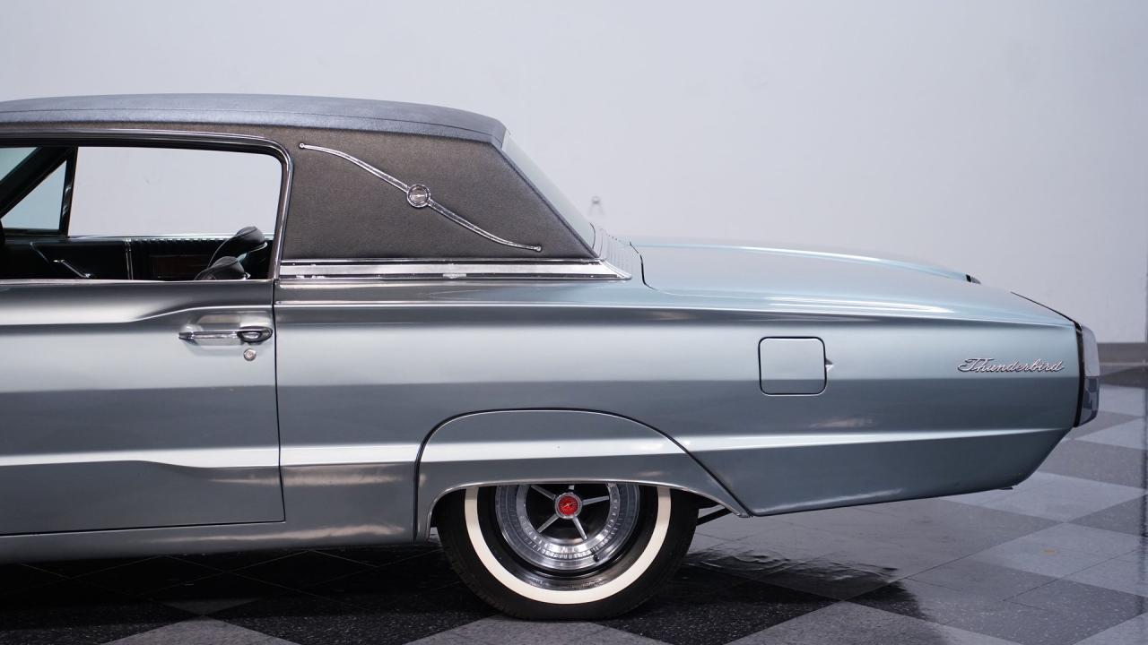 1966 Ford Thunderbird Town Landau