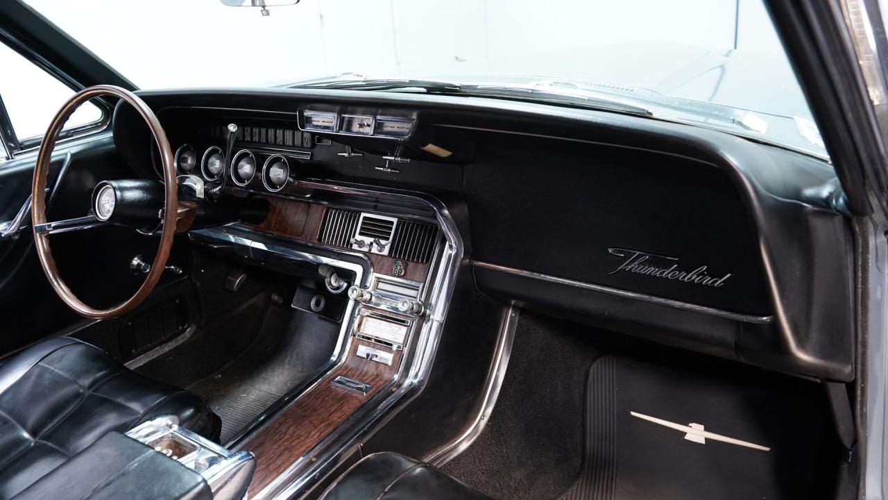 1966 Ford Thunderbird Town Landau