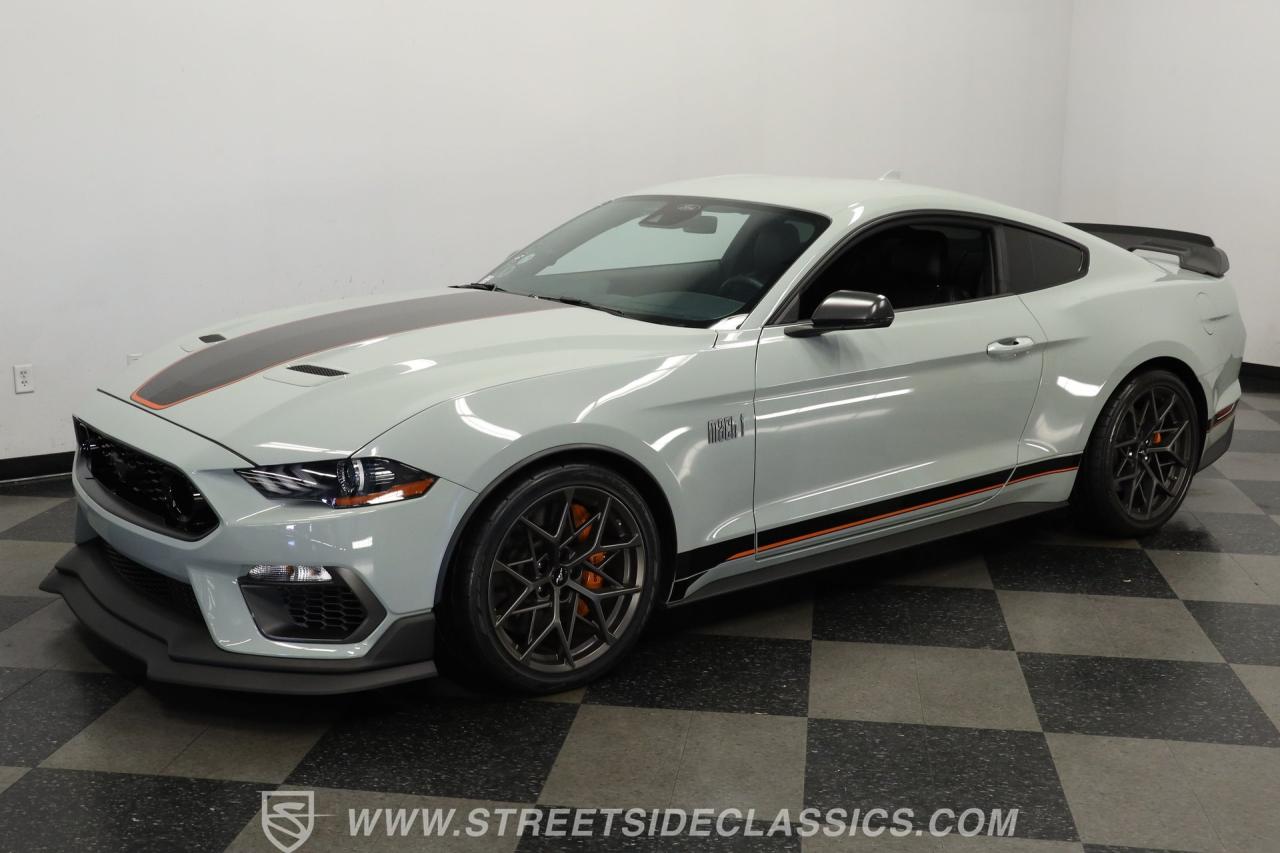 2022 Ford Mustang Mach 1