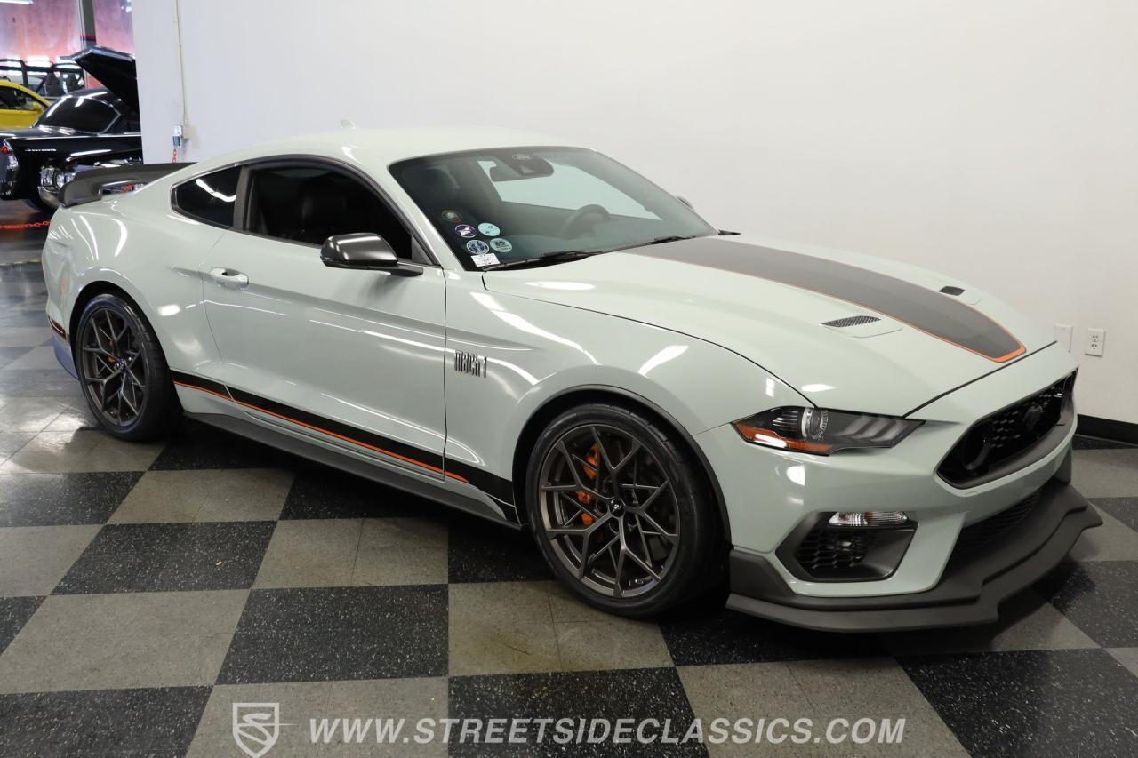 2022 Ford Mustang Mach 1