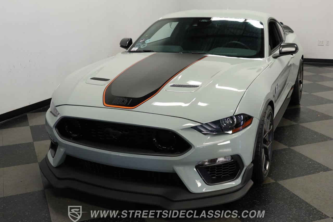 2022 Ford Mustang Mach 1