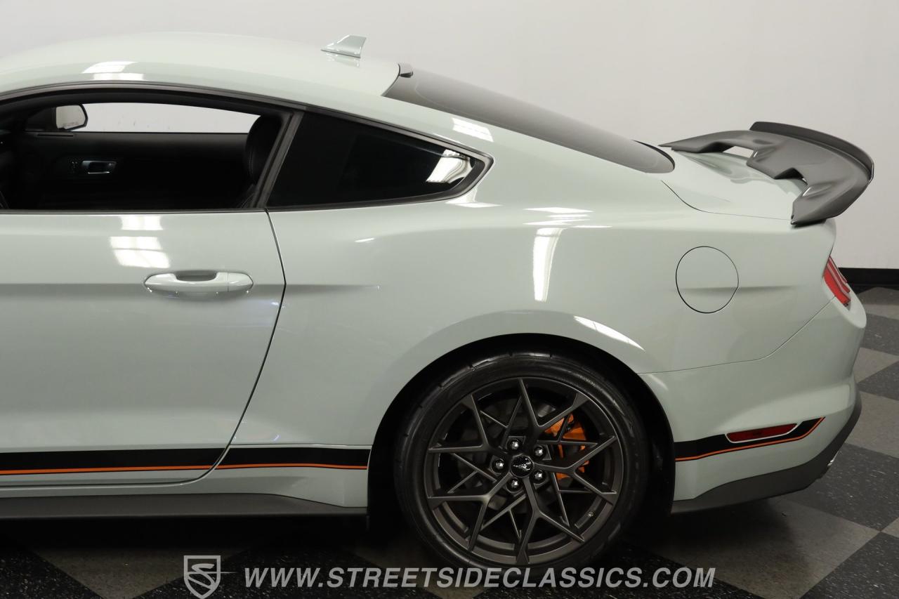 2022 Ford Mustang Mach 1