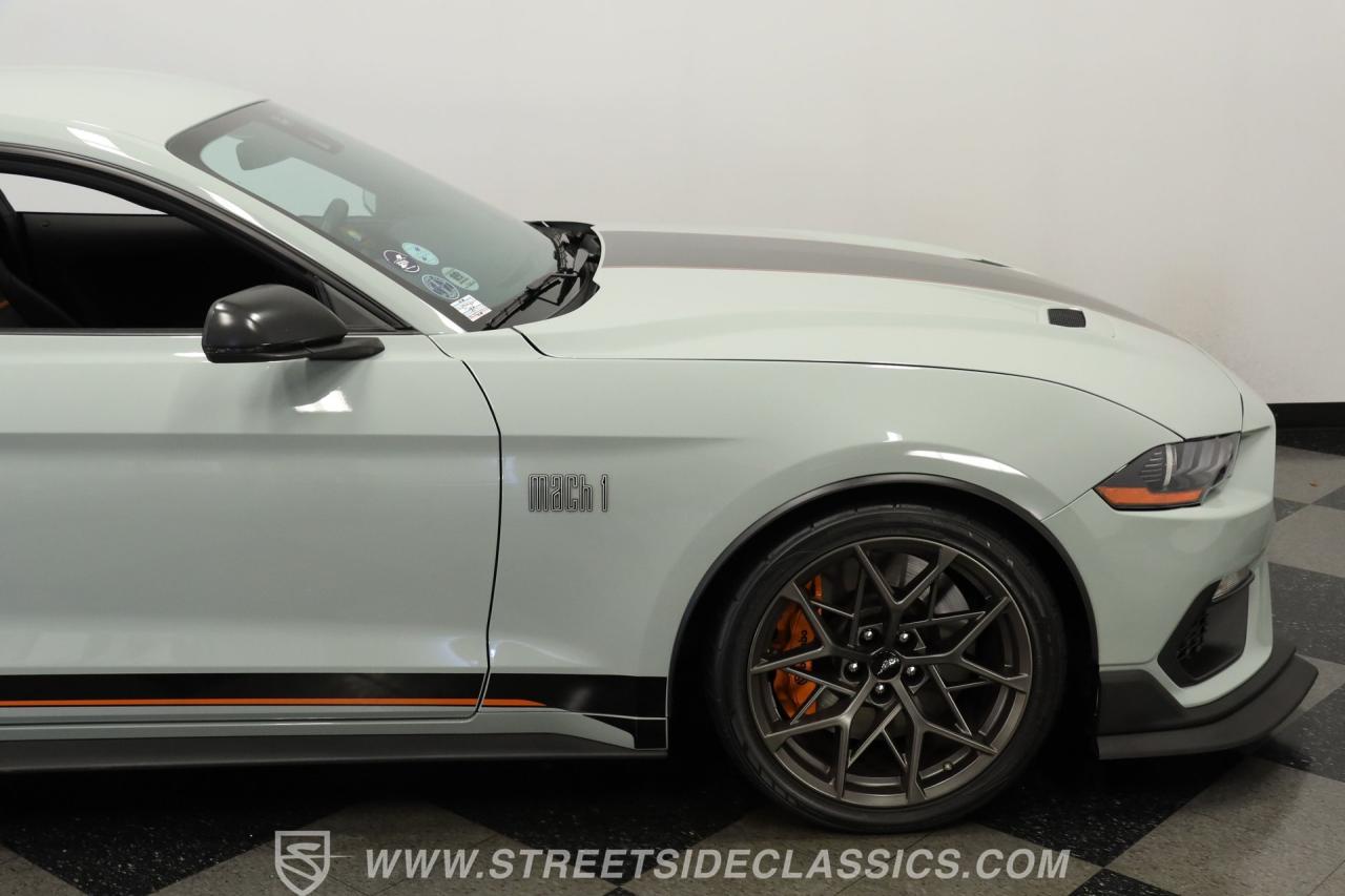 2022 Ford Mustang Mach 1