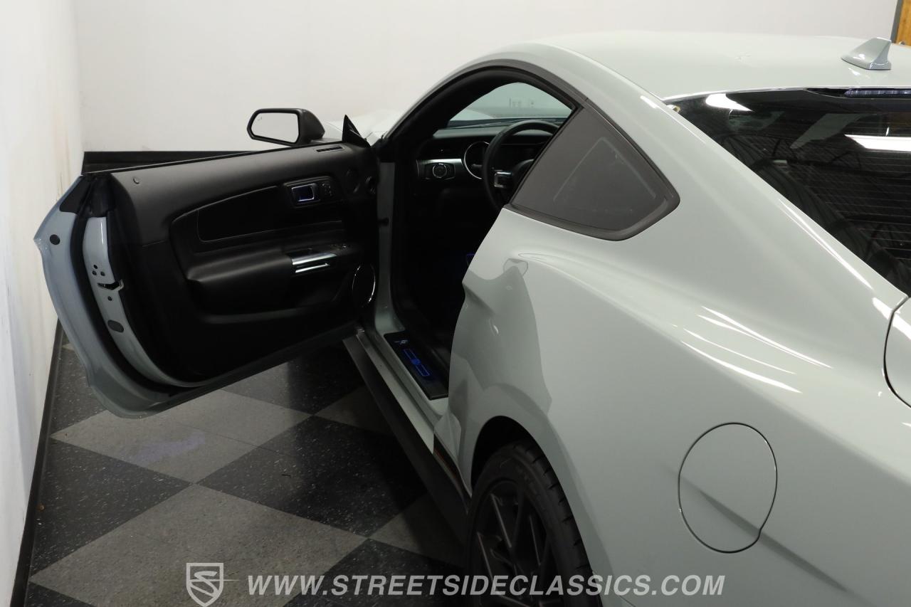 2022 Ford Mustang Mach 1