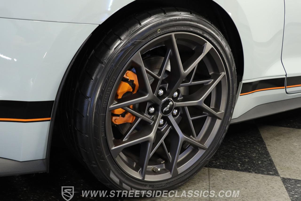 2022 Ford Mustang Mach 1