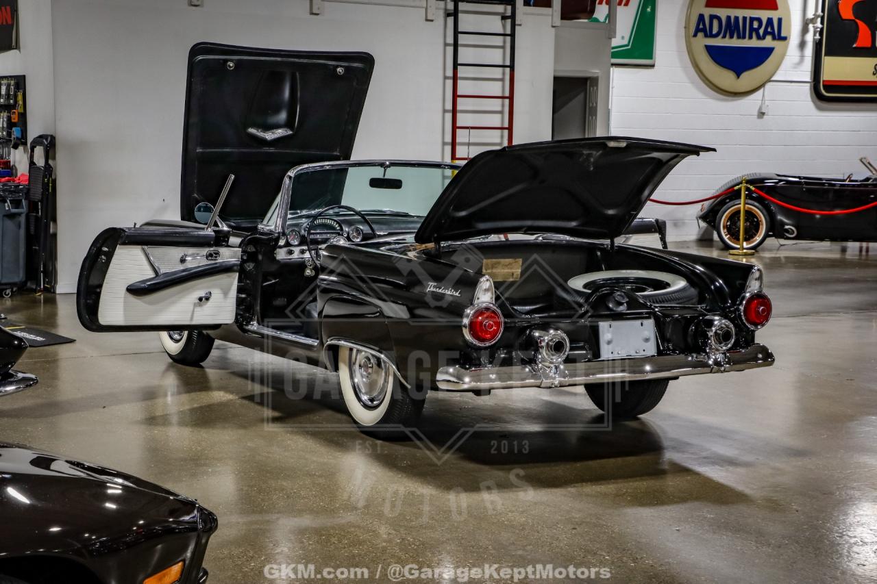 1955 Ford Thunderbird