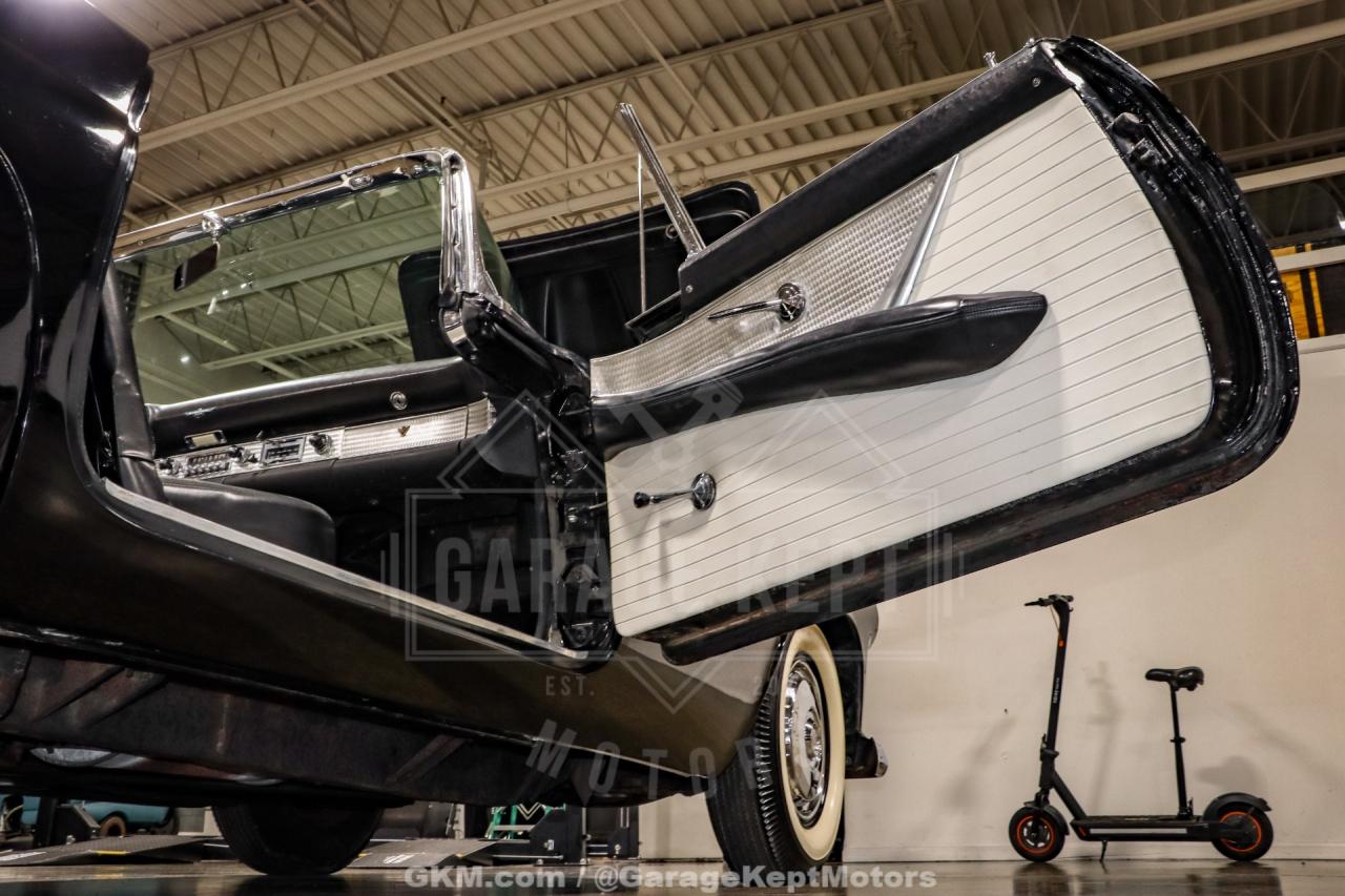 1955 Ford Thunderbird