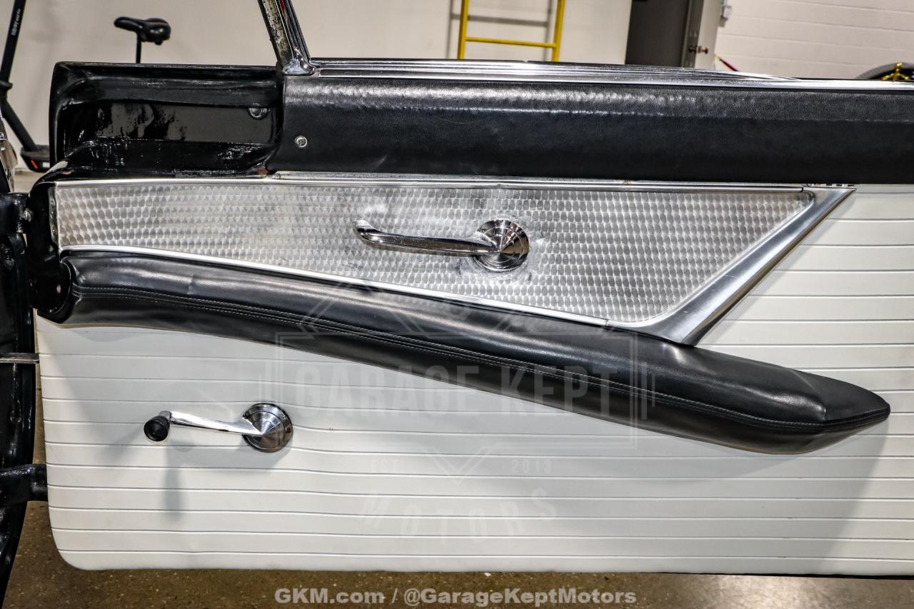 1955 Ford Thunderbird