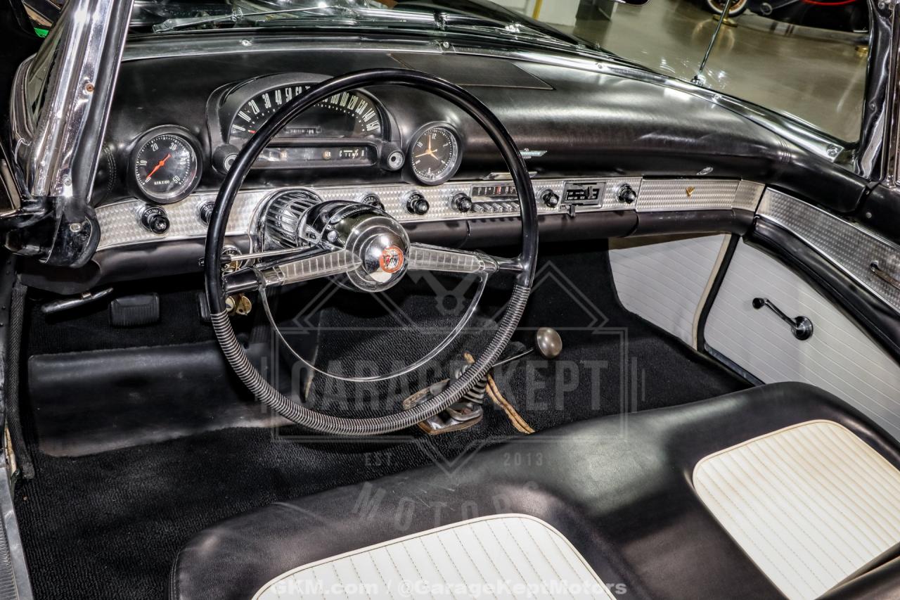 1955 Ford Thunderbird