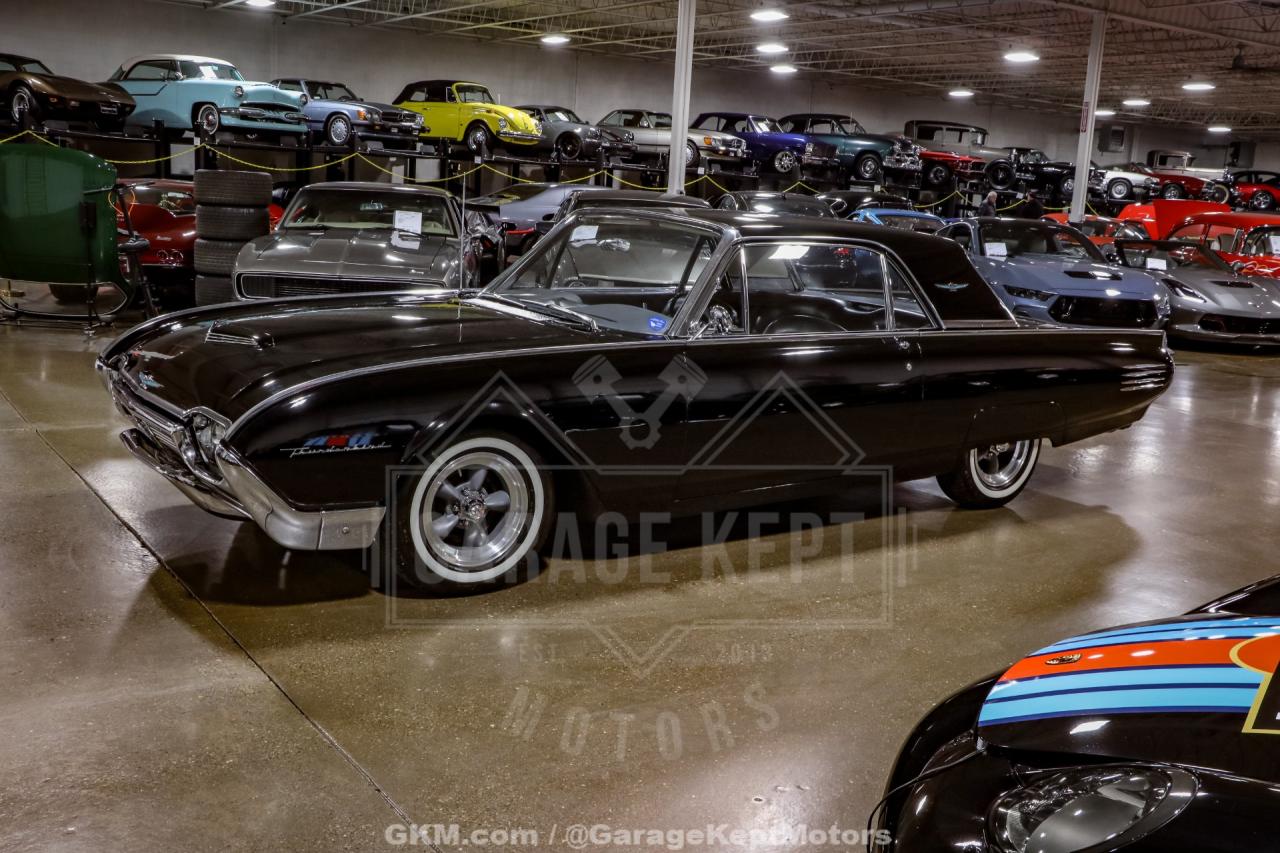 1961 Ford Thunderbird