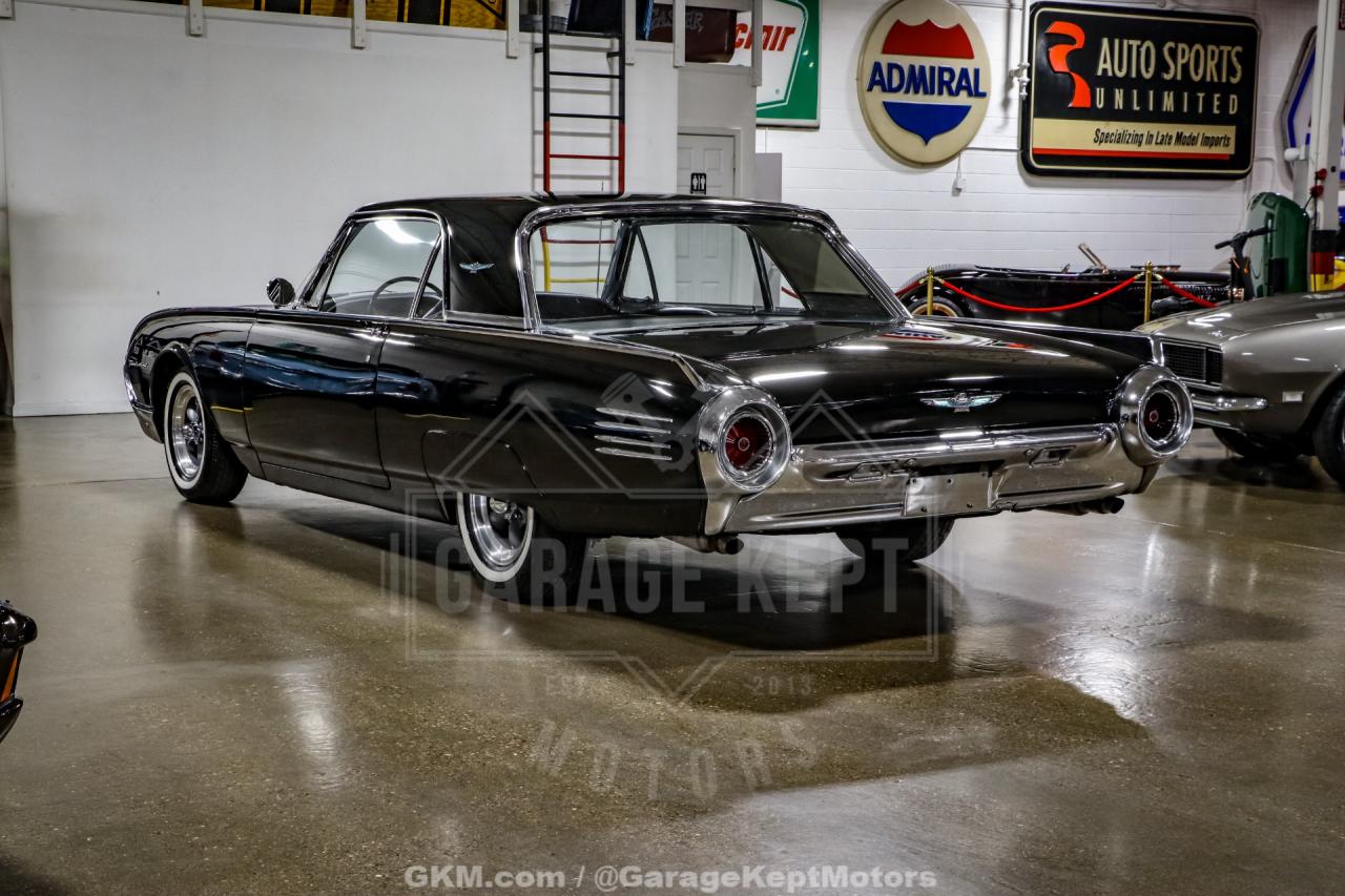 1961 Ford Thunderbird