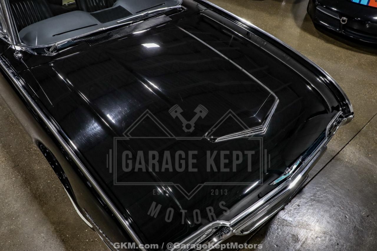 1961 Ford Thunderbird