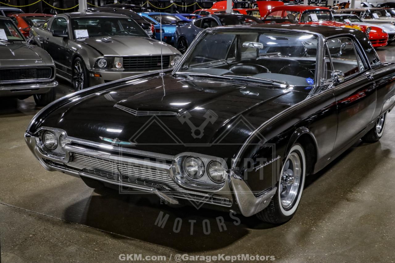 1961 Ford Thunderbird