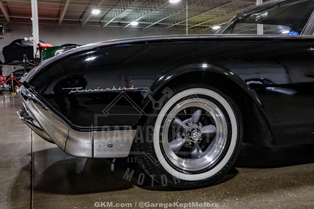 1961 Ford Thunderbird