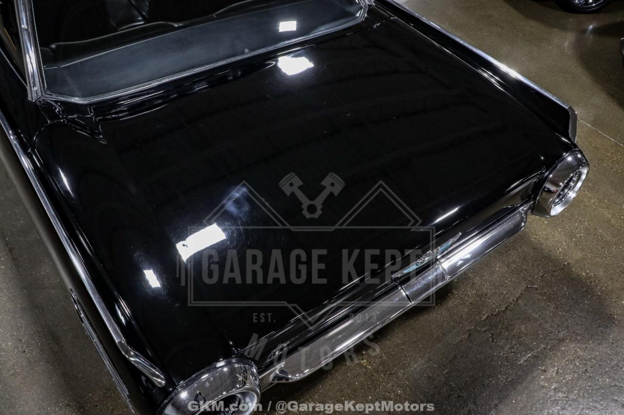 1961 Ford Thunderbird